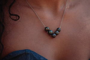 " V 5 perles" - Collier Argent. 925 - TEMIRI